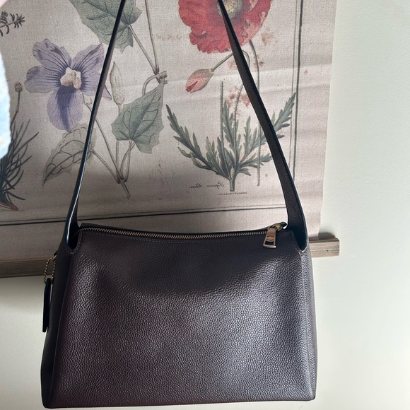 Coach Lola shoulder bag in Maple EUC - Picture 4 of 11